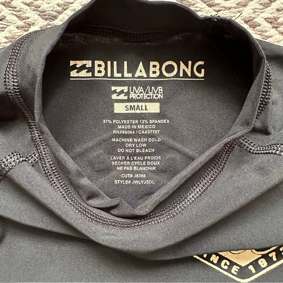 Billabong Rash Guard - Picture 6 of 6